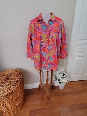 CHAPS Vibrant Multicolor Paisley Button-Up Blouse